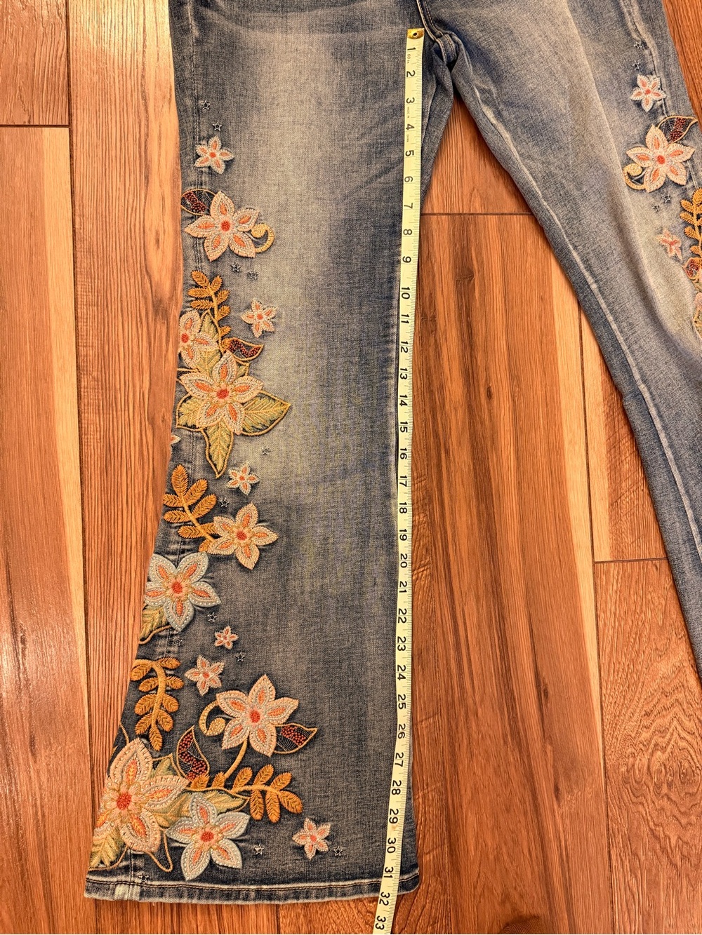 Gracia Blue Flare Jeans with Multicolor Floral Embroidery - Picture 6 of 7